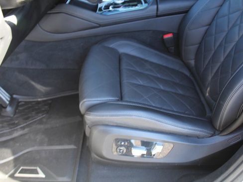 Used 2024 BMW X6 xDrive40i w/ Premium Package image 43