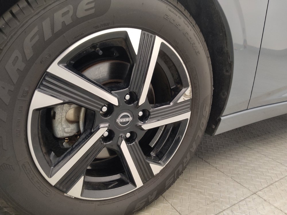 Used 2024 Nissan Sentra SV FWD image 31