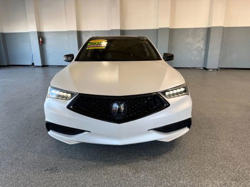 Used 2018 Acura TLX V6 w/ Technology Package image 2