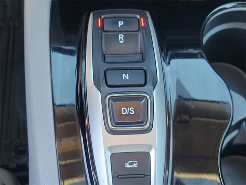 Used 2020 Honda Pilot Touring image 20