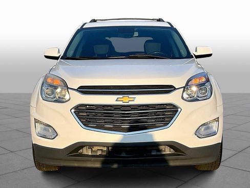Used 2017 Chevrolet Equinox LT w/ Convenience Package image 3