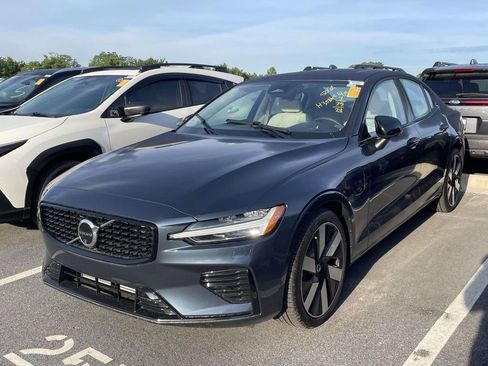 Used 2024 Volvo S60 T8 Plus w/ Climate Package AWD/4WD image 2