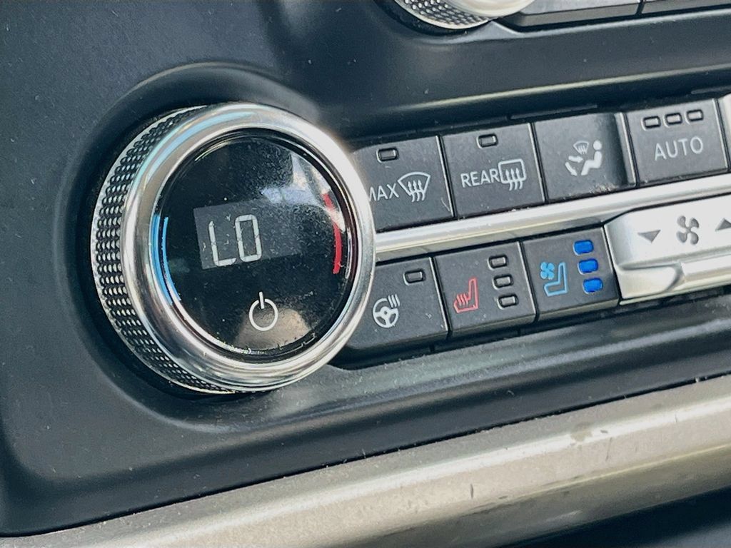 Used 2022 Ford Expedition XLT RWD image 20