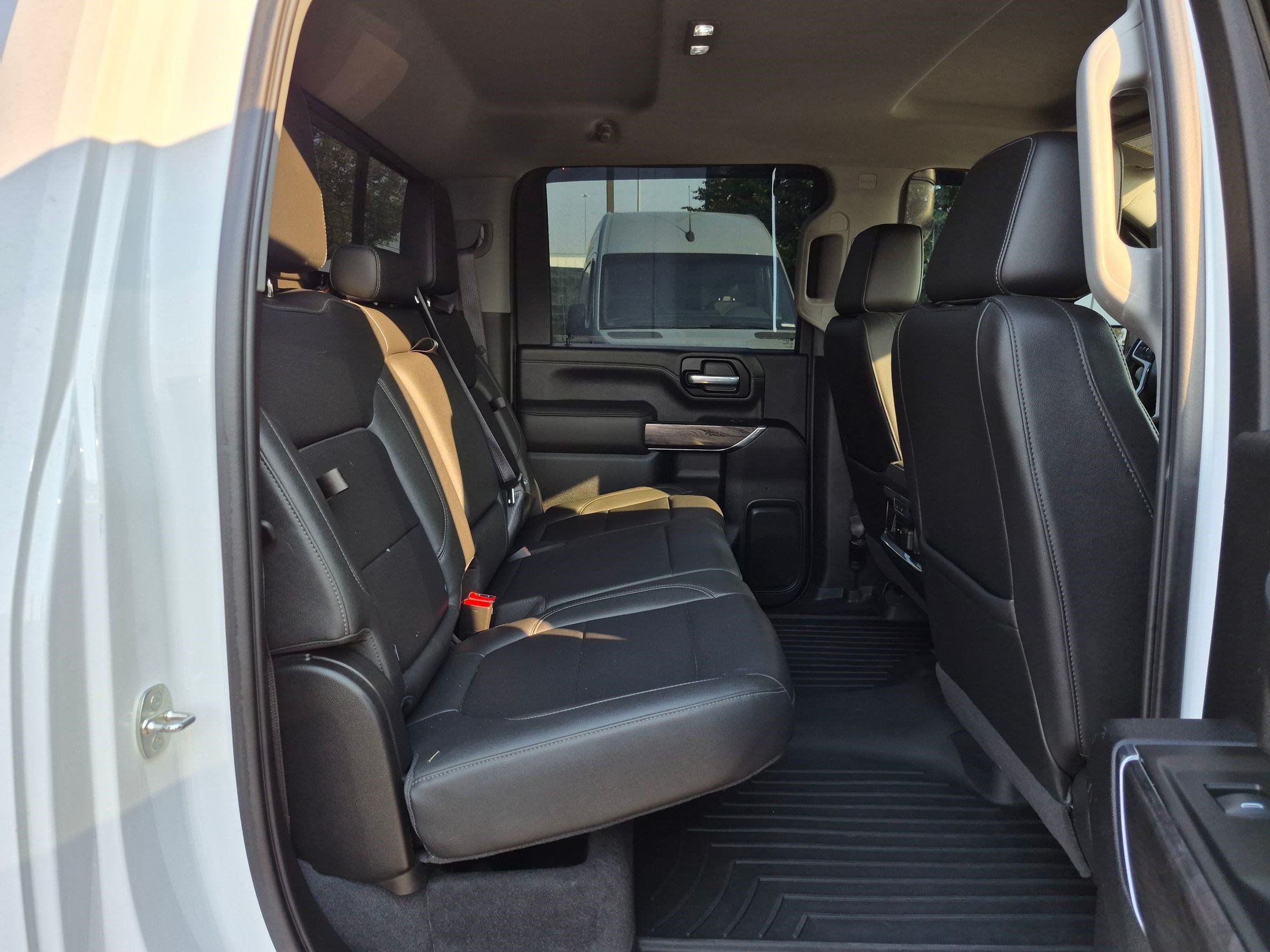Used 2021 Chevrolet Silverado 2500 LTZ w/ LTZ Plus Package AWD/4WD image 29