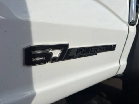 Used 2024 Ford F550 4x4 Crew Cab Super Duty image 8
