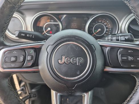 Used 2018 Jeep Wrangler Unlimited Sahara AWD/4WD image 20