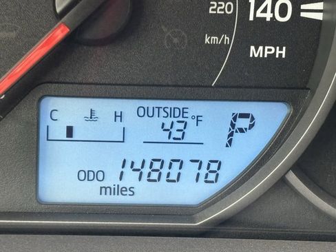 Used 2016 Toyota RAV4 LE image 23