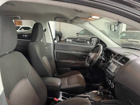 Used 2017 Mitsubishi Outlander Sport SE image 29