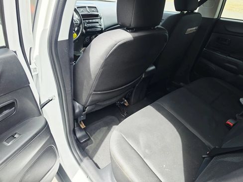 Used 2013 Mitsubishi Outlander Sport ES FWD image 10