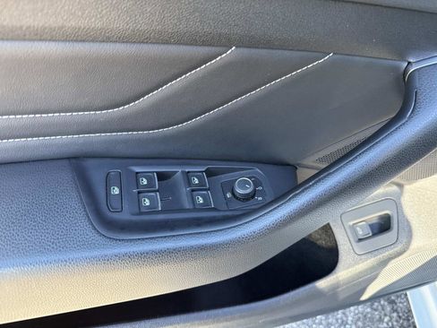 Used 2021 Volkswagen Arteon SE image 17