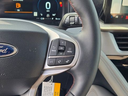 New 2026 Ford Explorer Active w/ Active Comfort Package image 32
