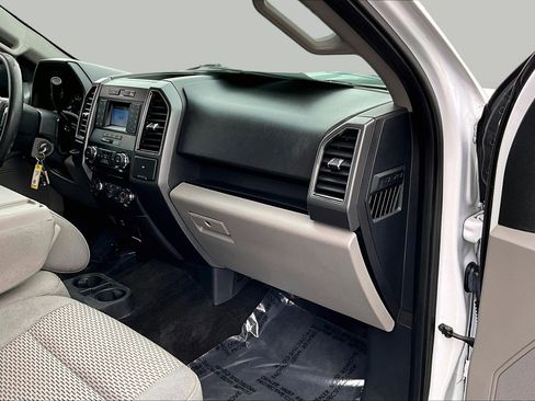 Used 2018 Ford F150 XLT RWD image 15