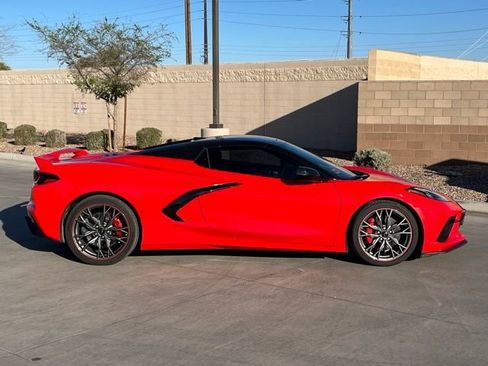 Used 2024 Chevrolet Corvette Stingray Preferred Conv w/ Z51 Performance Package image 9