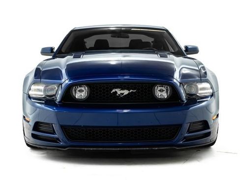 Used 2014 Ford Mustang GT RWD image 7