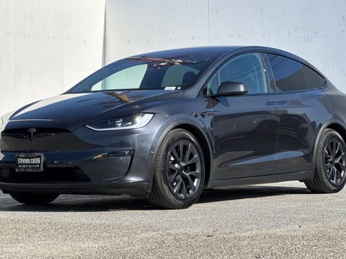 Used 2024 Tesla Model X AWD/4WD image 7