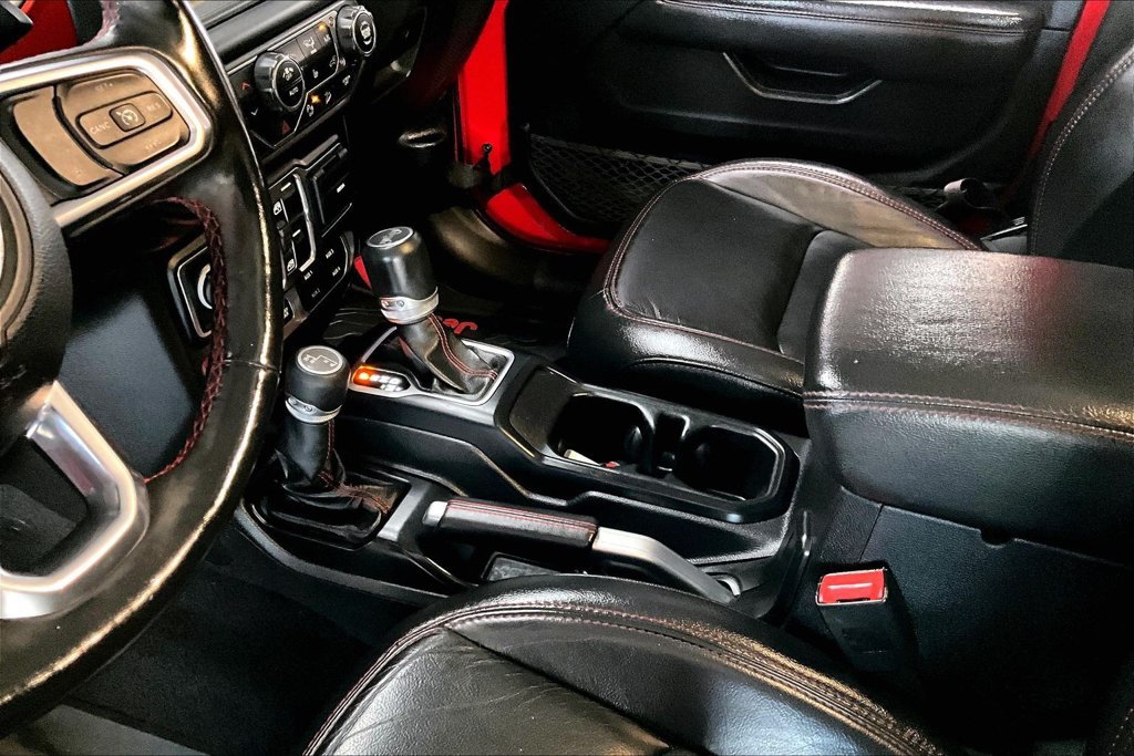 Used 2019 Jeep Wrangler Unlimited Rubicon w/ Dual Top Group AWD/4WD image 17