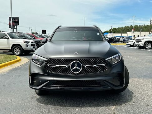 Used 2024 Mercedes-Benz GLC 300 4MATIC image 5