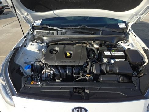 Used 2020 Kia Forte LXS image 31