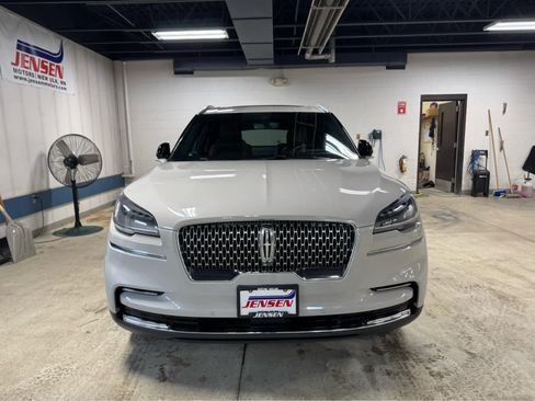 Used 2022 Lincoln Aviator Reserve w/ Equipment Group 201A image 2