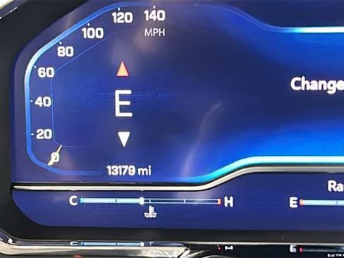 Used 2023 Chevrolet Silverado 1500 LTZ AWD/4WD image 19
