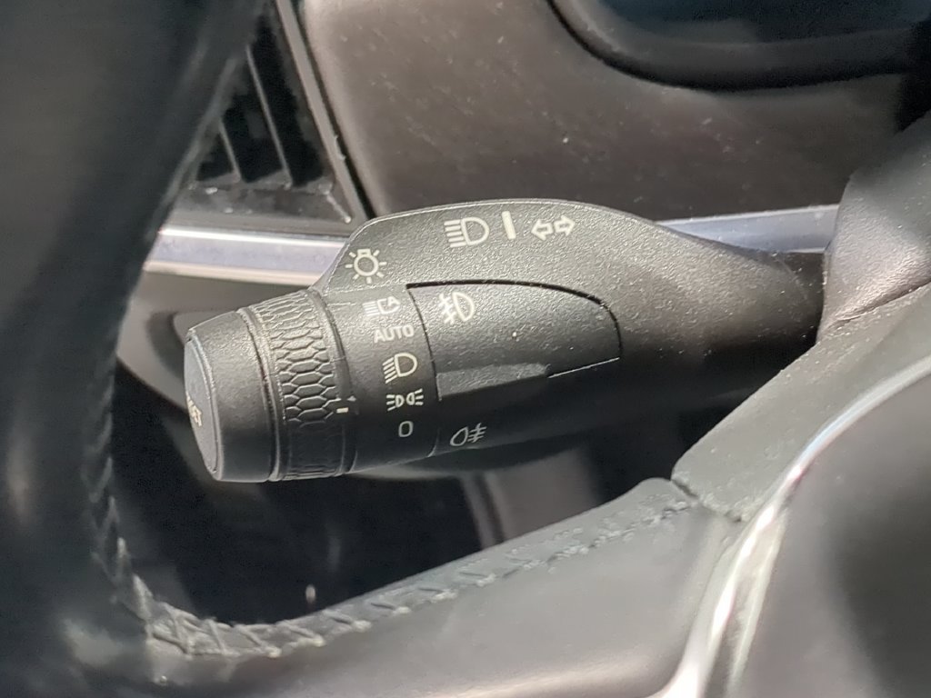 Used 2018 Volvo V90 T6 Cross Country w/ Convenience Package AWD/4WD image 32