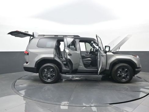 Used 2024 Lexus GX 550 AWD/4WD image 34
