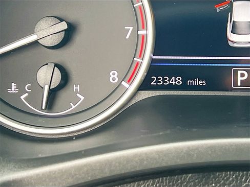 Used 2024 Nissan Sentra SR image 12