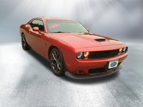 Used 2023 Dodge Challenger R/T w/ Plus Package RWD image 8