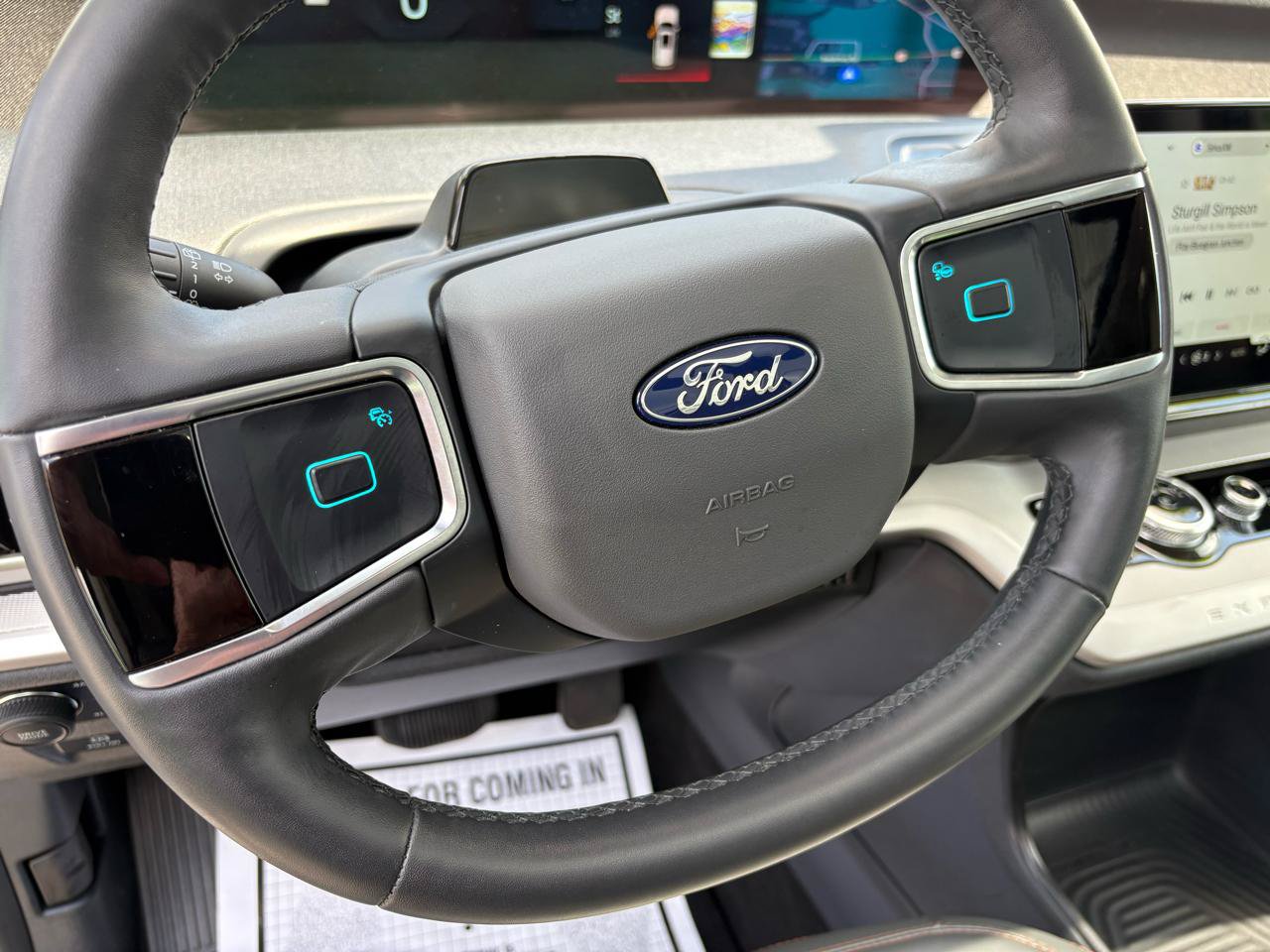 Used 2025 Ford Expedition Active AWD/4WD image 13