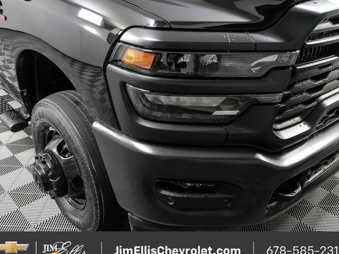 Used 2025 RAM 3500 Tradesman AWD/4WD image 32