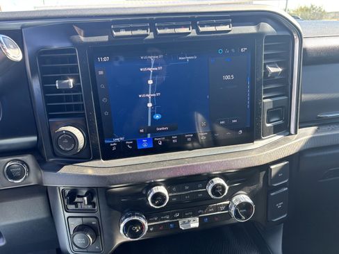 Used 2024 Ford F250 Platinum image 17