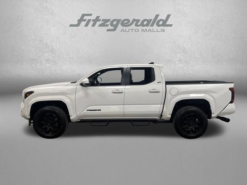Used 2024 Toyota Tacoma SR5 image 2