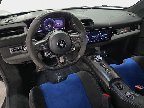 Used 2022 Maserati MC20 Coupe RWD image 12