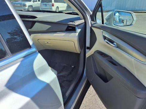 Used 2020 Cadillac XT5 Premium Luxury image 29