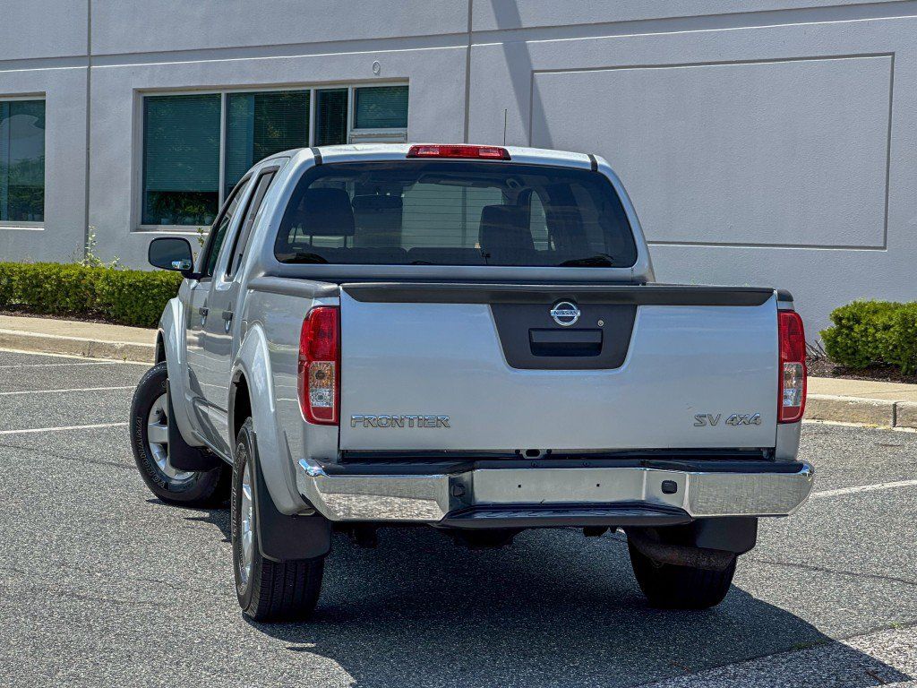 Used 2013 Nissan Frontier SV AWD/4WD image 11