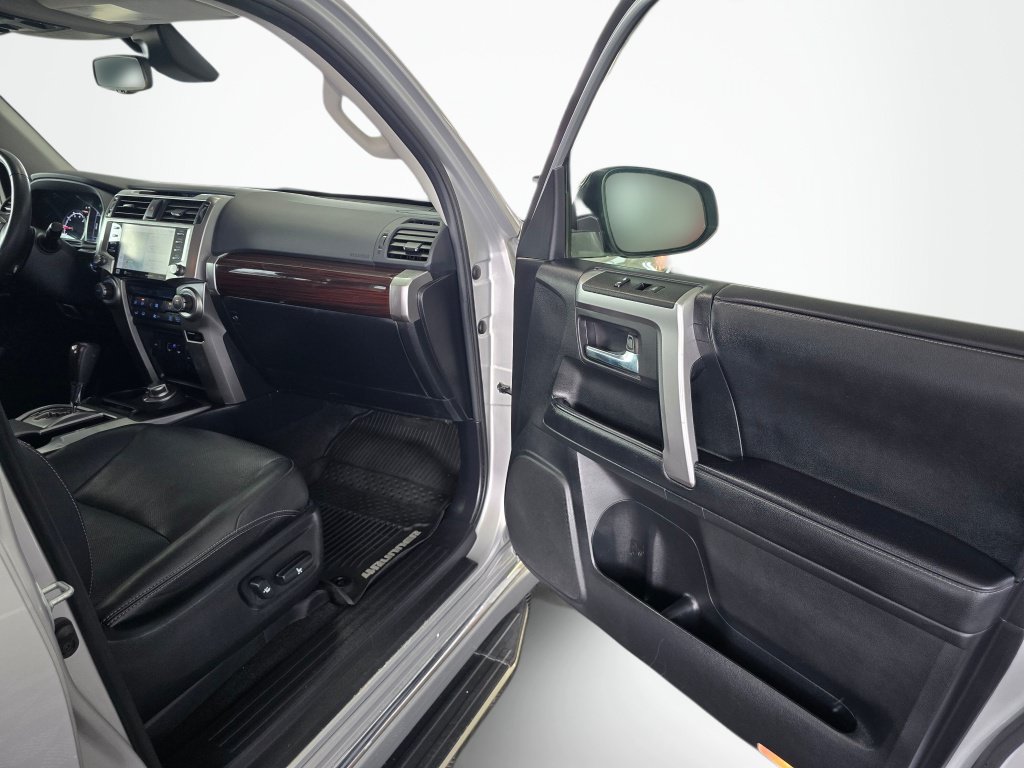 Used 2021 Toyota 4Runner Limited AWD/4WD image 41