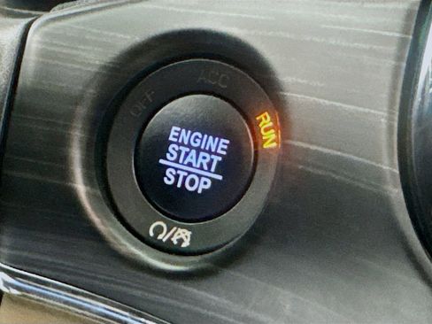 Used 2020 Jeep Grand Cherokee Limited image 20