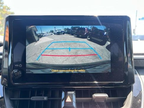 Used 2025 Toyota Corolla LE FWD image 16