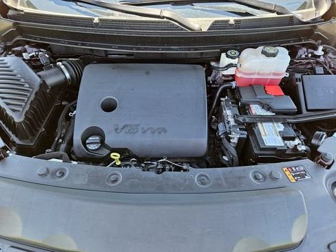 Used 2023 Buick Enclave Avenir w/ Avenir Technology Package FWD image 32