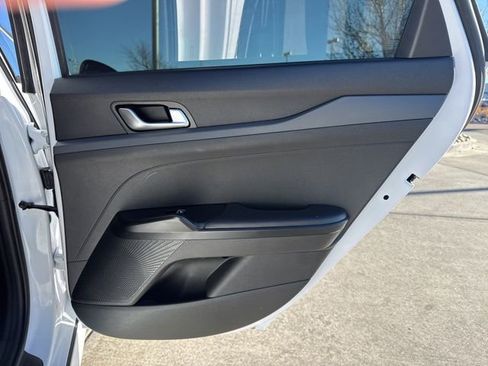 Used 2023 Kia K5 GT-Line image 19