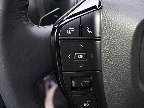 Used 2023 Subaru Solterra AWD image 33
