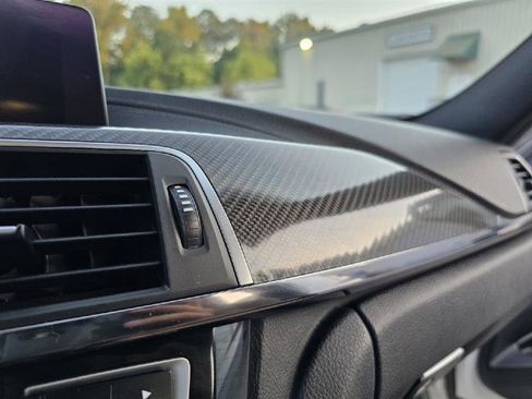 Used 2018 BMW M3 image 38