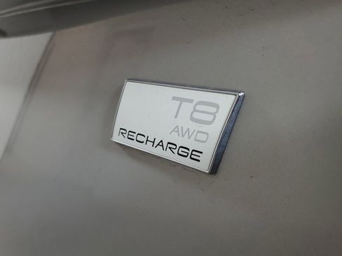 Certified 2023 Volvo XC90 T8 Ultimate w/ Protection Package Premier image 9