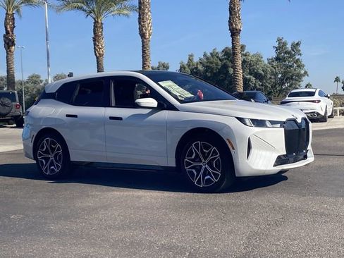 New 2026 BMW iX xDrive60 image 4