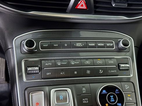 Used 2021 Hyundai Santa Fe Limited image 8