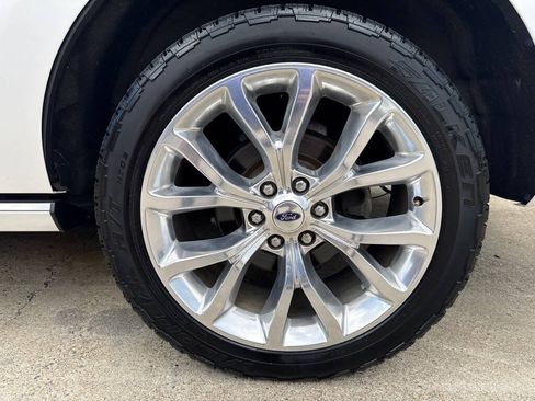 Used 2018 Ford Expedition Platinum RWD image 9