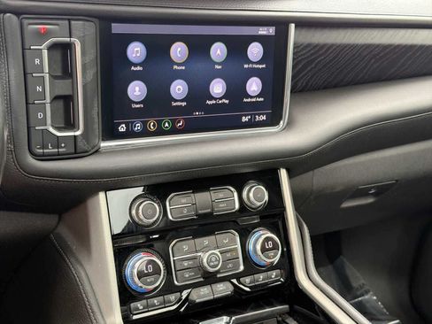 Used 2021 GMC Yukon XL Denali AWD/4WD image 23