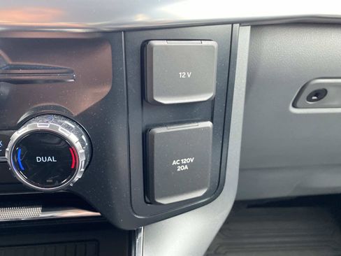 Used 2025 Ford F150 Lariat w/ Equipment Group 501A Mid image 25