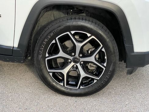 Used 2025 Jeep Compass Limited AWD/4WD image 31
