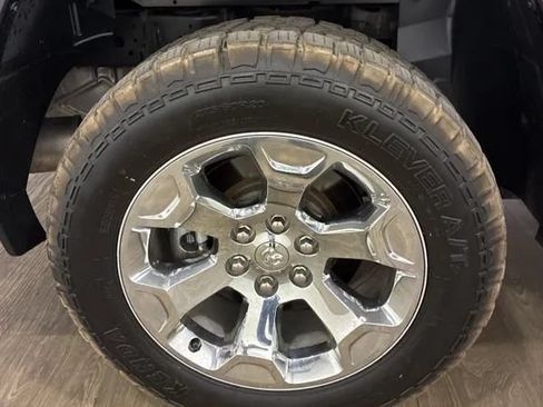 Used 2020 RAM 1500 Big Horn AWD/4WD image 11